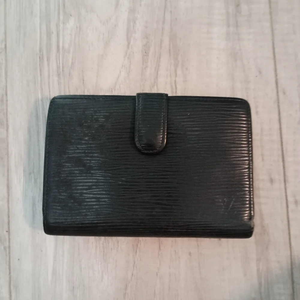 Louis Vuitton LV Epi Porte-Monnaie Viennois Bifold Wallet Noir Men